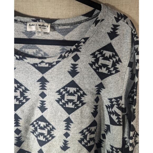 Kate & Mallory Designs Tribal Gray top size XL - Picture 2 of 7